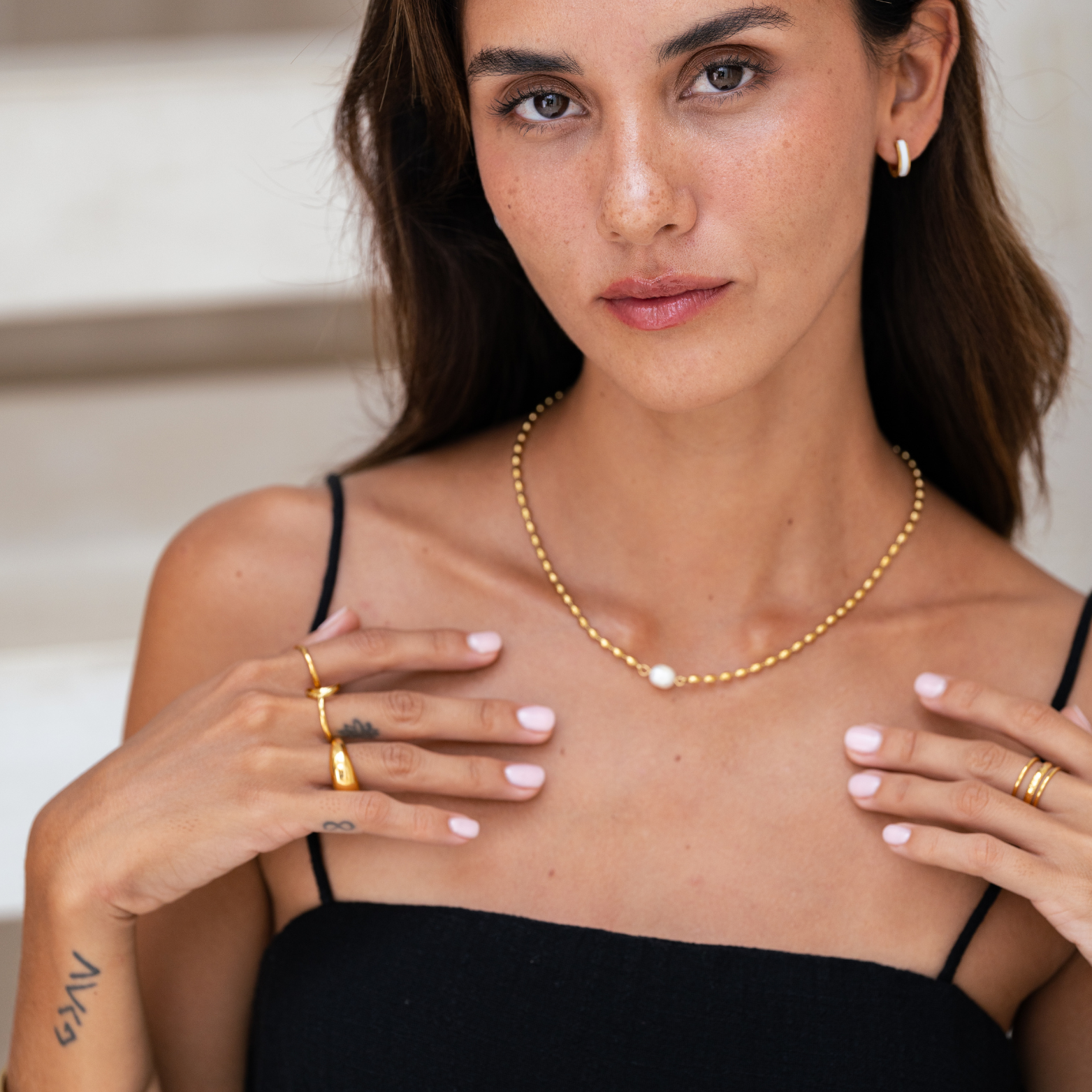 LUNA Golden Pearl Necklace