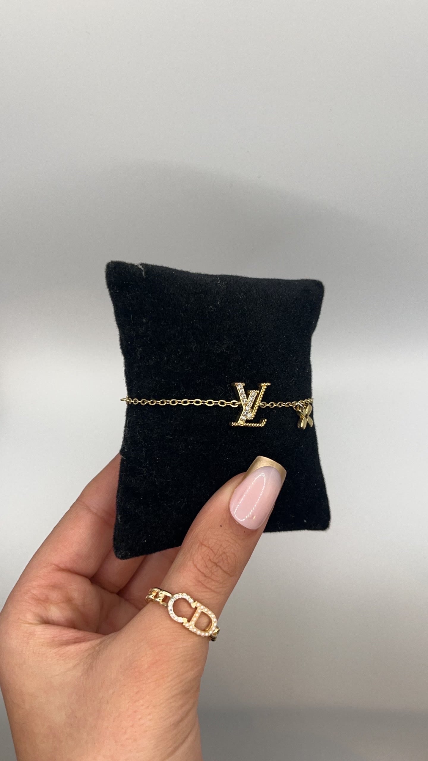 LV Gouden Armband